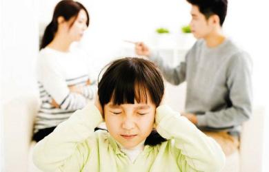 Những đứa trẻ có EQ thấp thường 'sở hữu' kiểu người cha này